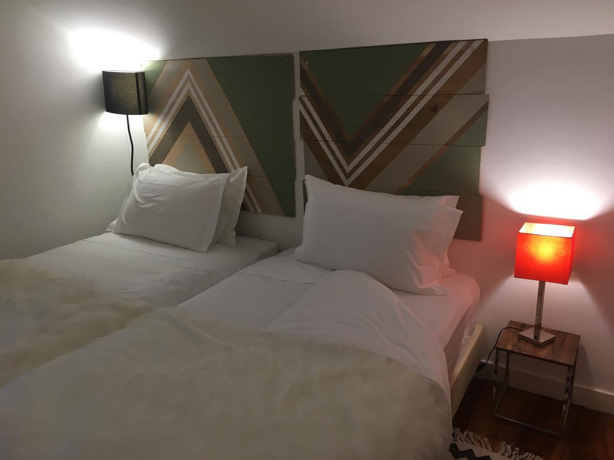 Lucky'S Guesthouse Сан-Жуан-ду-Эшторил Экстерьер фото